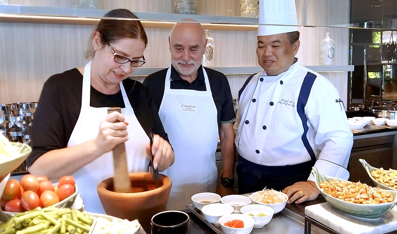 เรียนทำอาหารไทยแบบมืออาชีพ@โรงแรมชาเทรียม