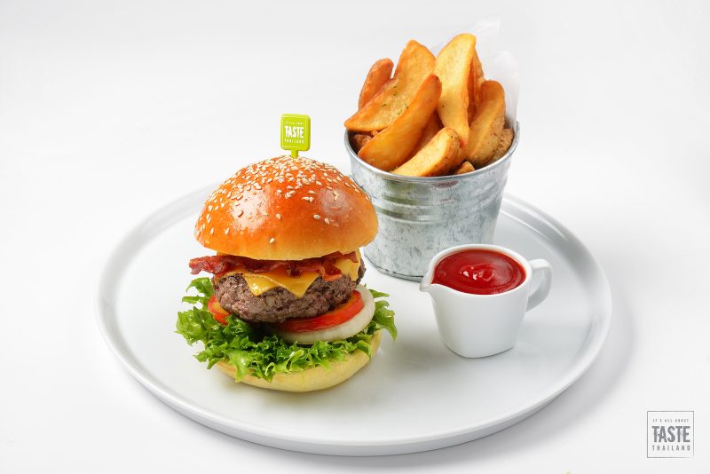 ไอบิส เอราวัณ เสิร์ฟเมนูใหม่ที่ห้องอาหารเทสต์