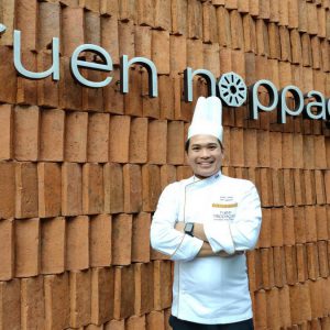 รู้จัก : เชฟปิ๊ก คณิน สินพันธ์ เชฟหนุ่ม หัวใจโบราณ แห่งร้านเรือนนพเก้า