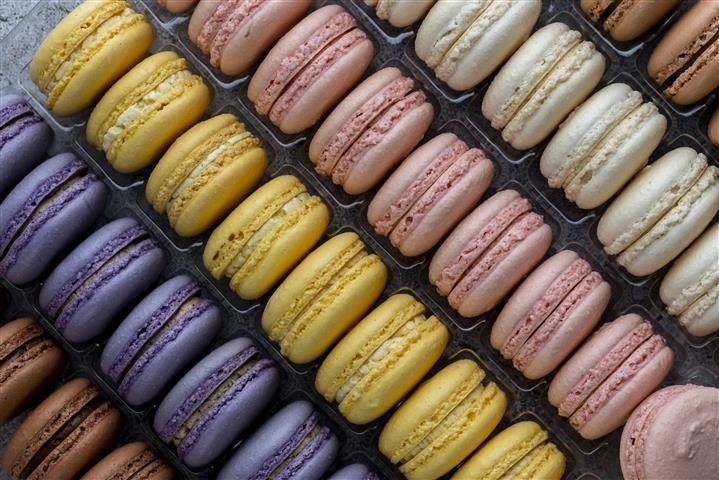 เรียนรู้เทคนิคการทำขนมหวานสัญชาติฝรั่งเศส กับหลักสูตร “มาการอง & เมอแรงค์” ที่ วิทยาลัยดุสิตธานี พัทยา